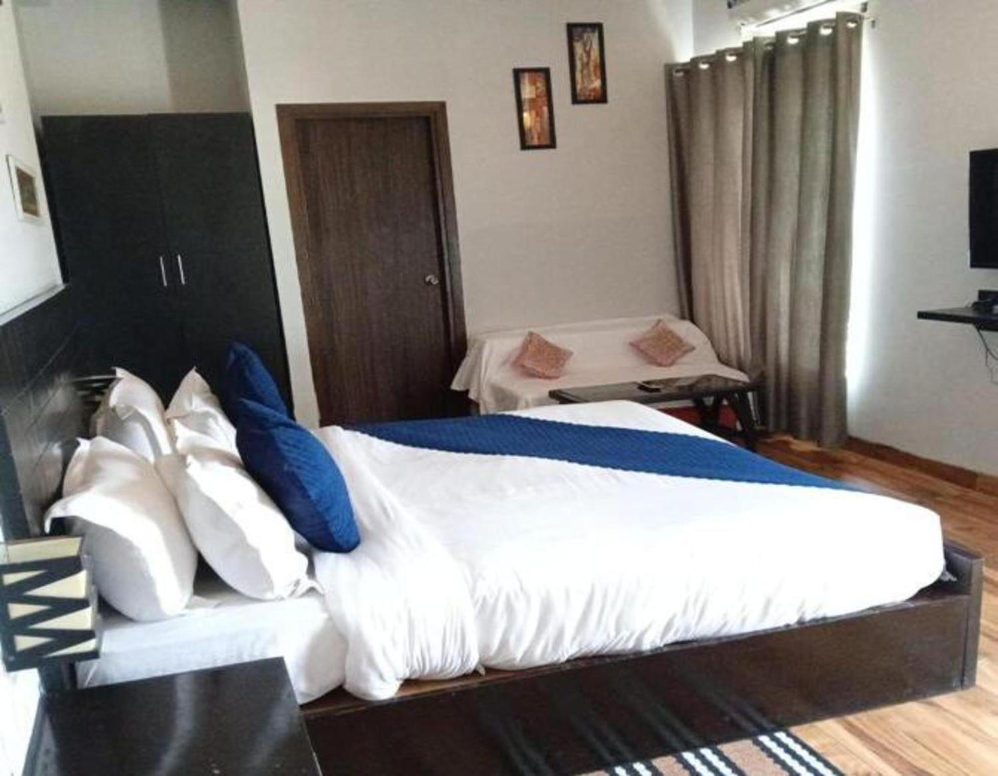 Vrindavan Dreams Hotel And Suites Zewnętrze zdjęcie