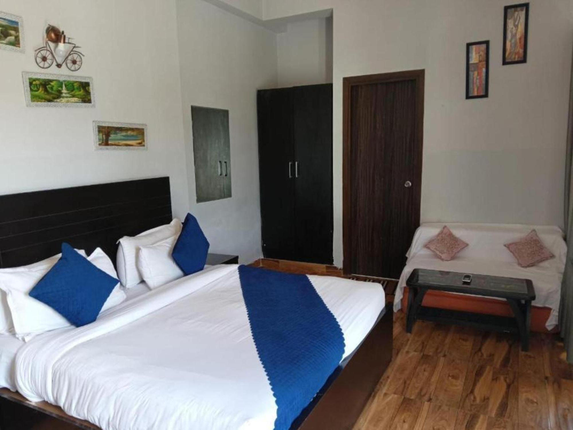 Vrindavan Dreams Hotel And Suites Zewnętrze zdjęcie