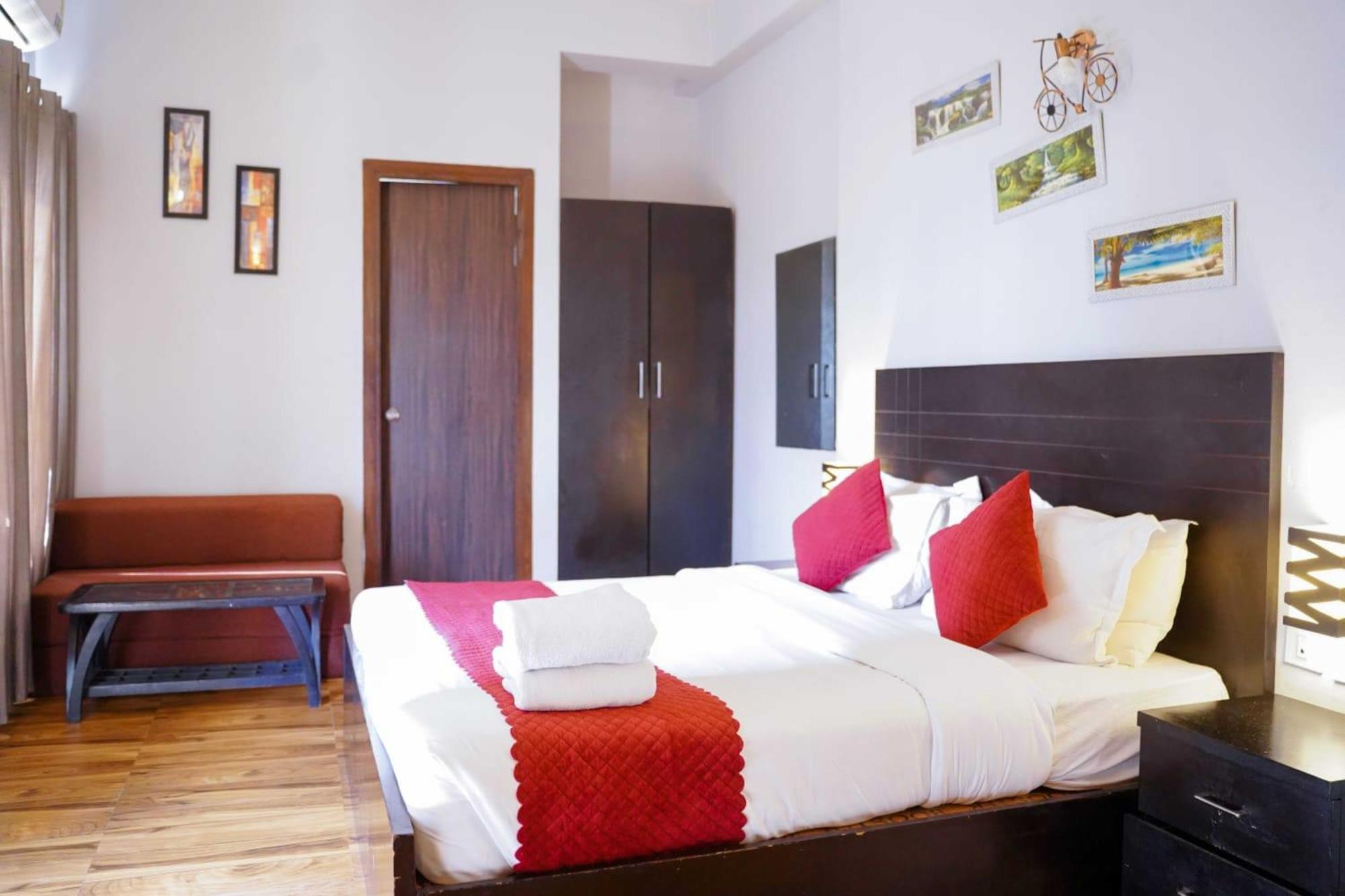 Vrindavan Dreams Hotel And Suites Zewnętrze zdjęcie