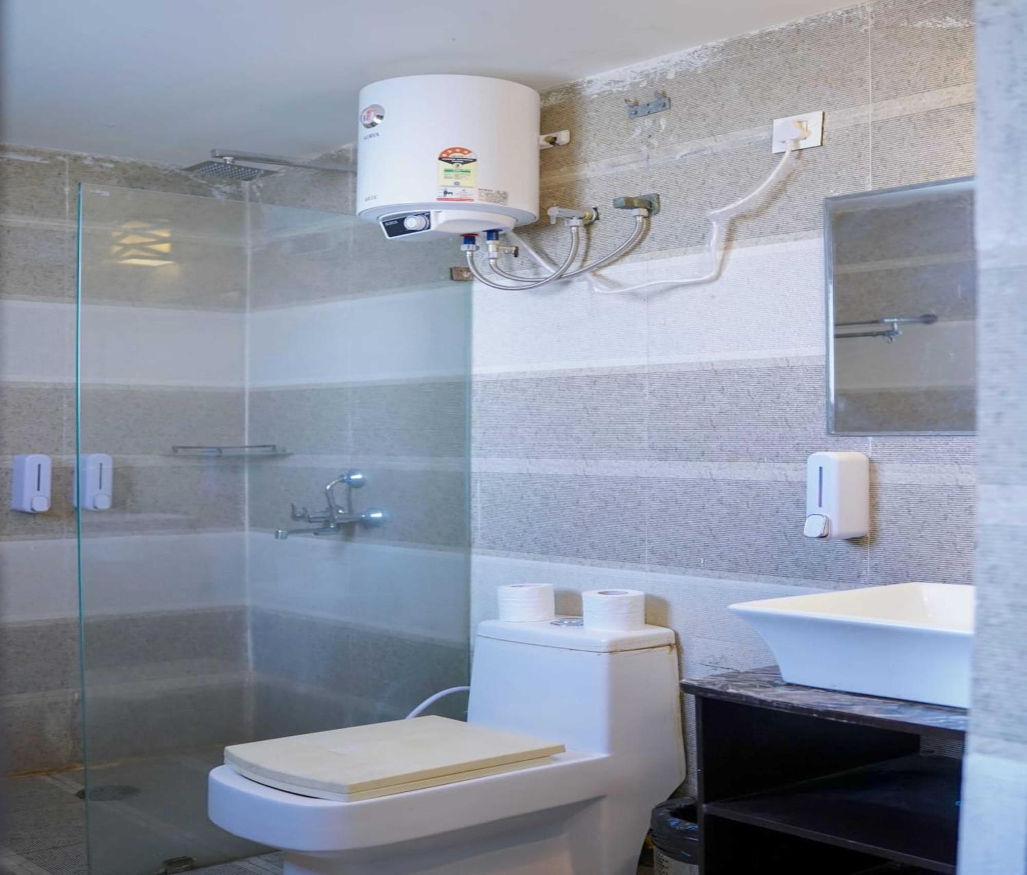 Vrindavan Dreams Hotel And Suites Zewnętrze zdjęcie