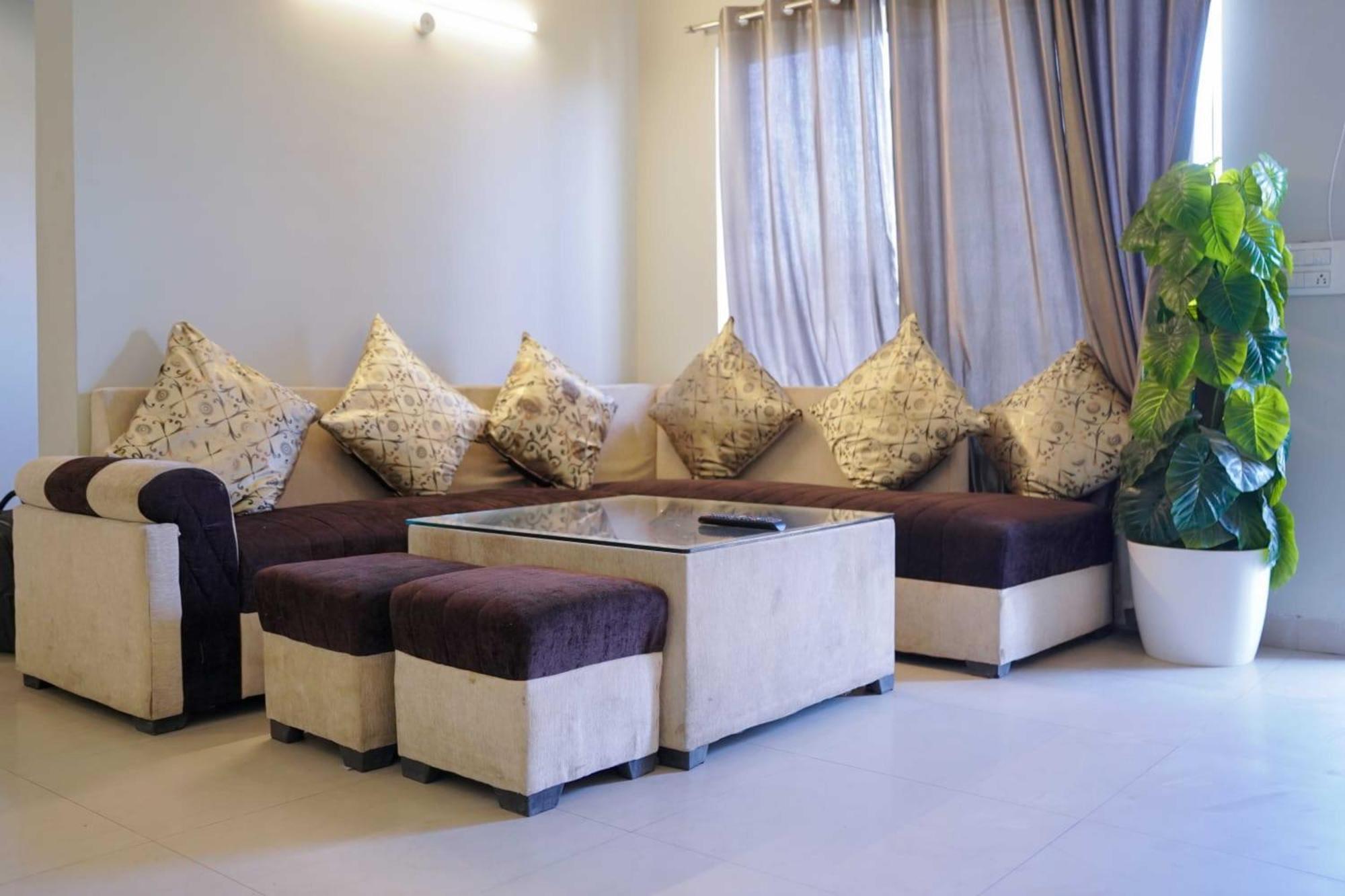 Vrindavan Dreams Hotel And Suites Zewnętrze zdjęcie
